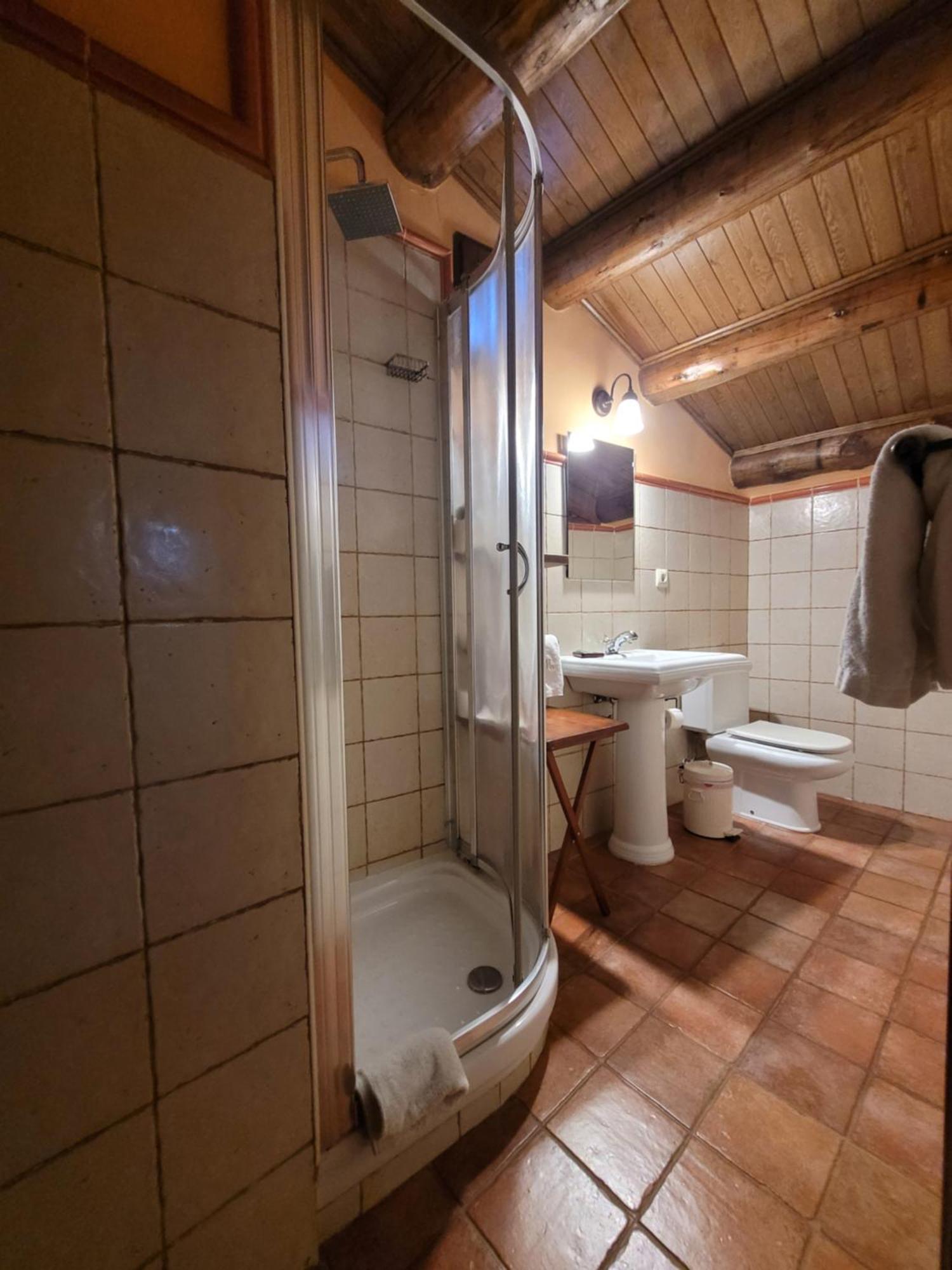 לינה וארוחת בוקר Beranui Casa Macianet חדר תמונה