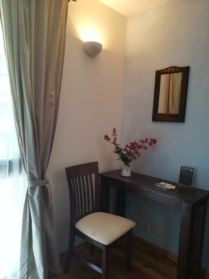 לינה וארוחת בוקר Beranui Casa Macianet מראה חיצוני תמונה